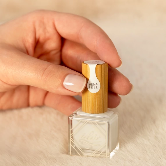 NAILIXIR MILKY WHITE 10 ml - körömlakk